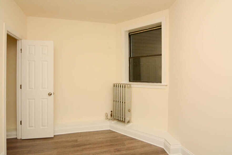 Building Photo - 1742 N Humboldt Blvd