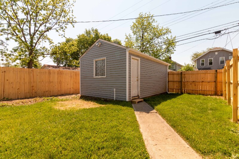 Building Photo - 629 Hanford St