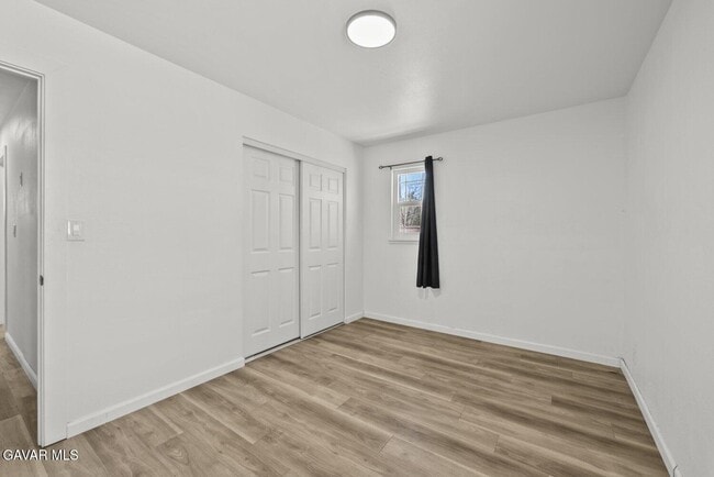 Building Photo - 1135 W Pillsbury St