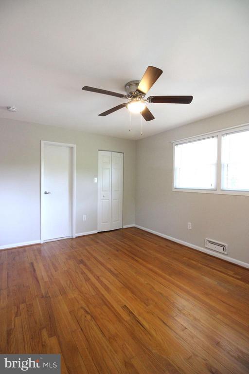 Building Photo - 6211 Duntley Ct