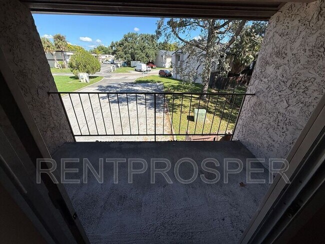 Building Photo - 4046 Shakespeare Rd