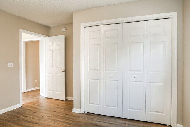 Building Photo - 10895 Copper Creek Ct