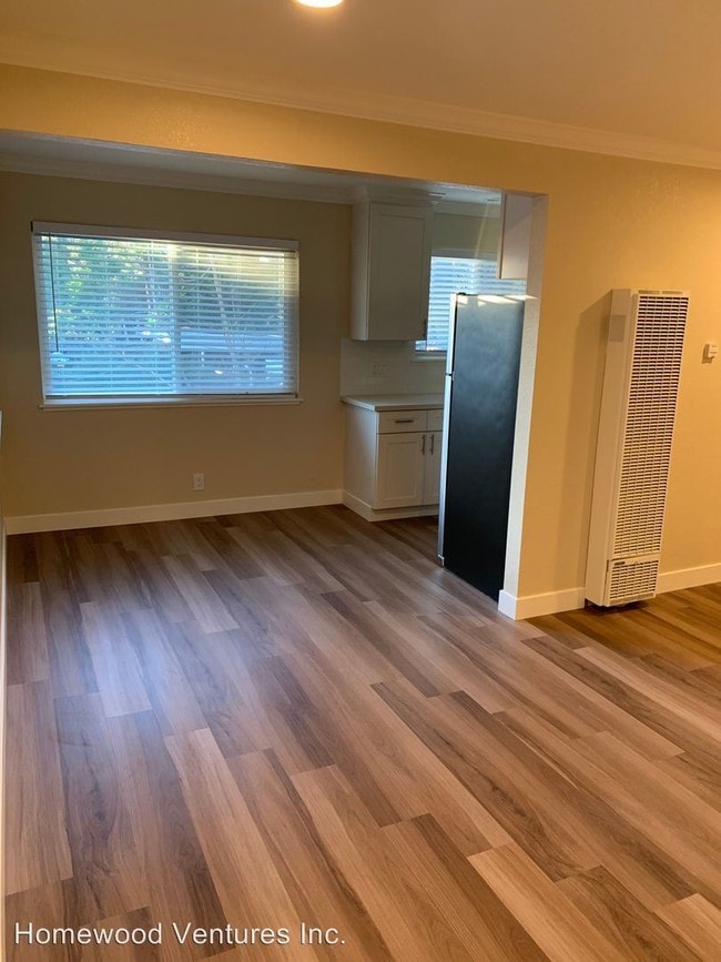 Building Photo - 3771 Miramar Way