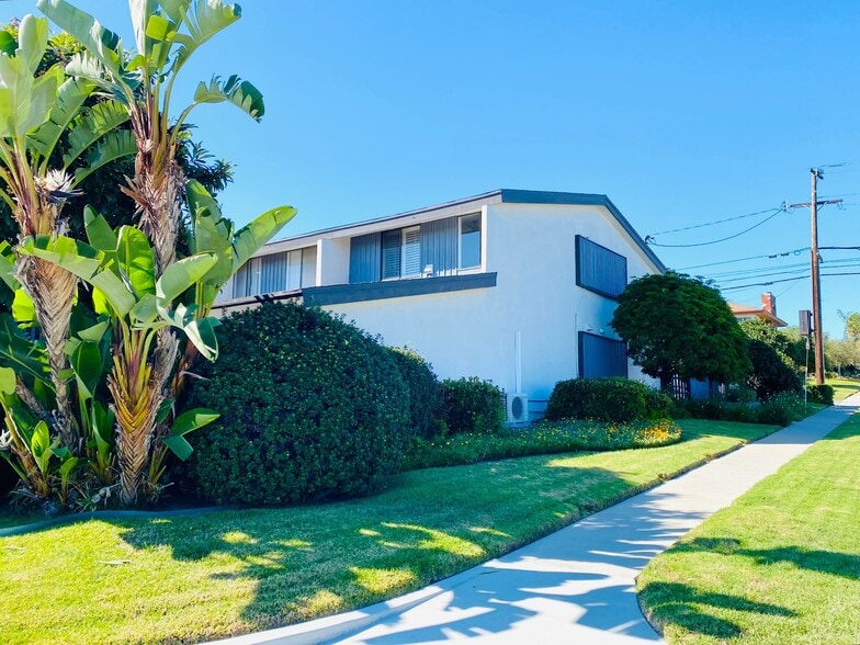 Building Photo - 5401 Slauson Ave