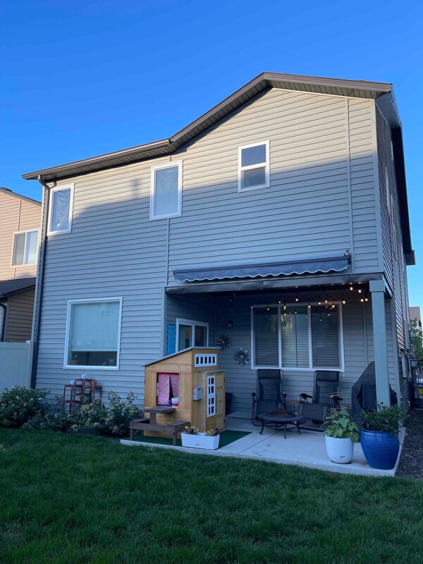 Building Photo - 3077 N Chianti Ave