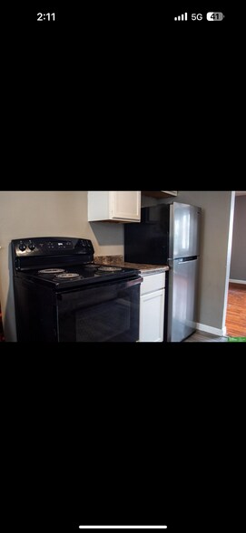 Building Photo - 4701 Redick Ave