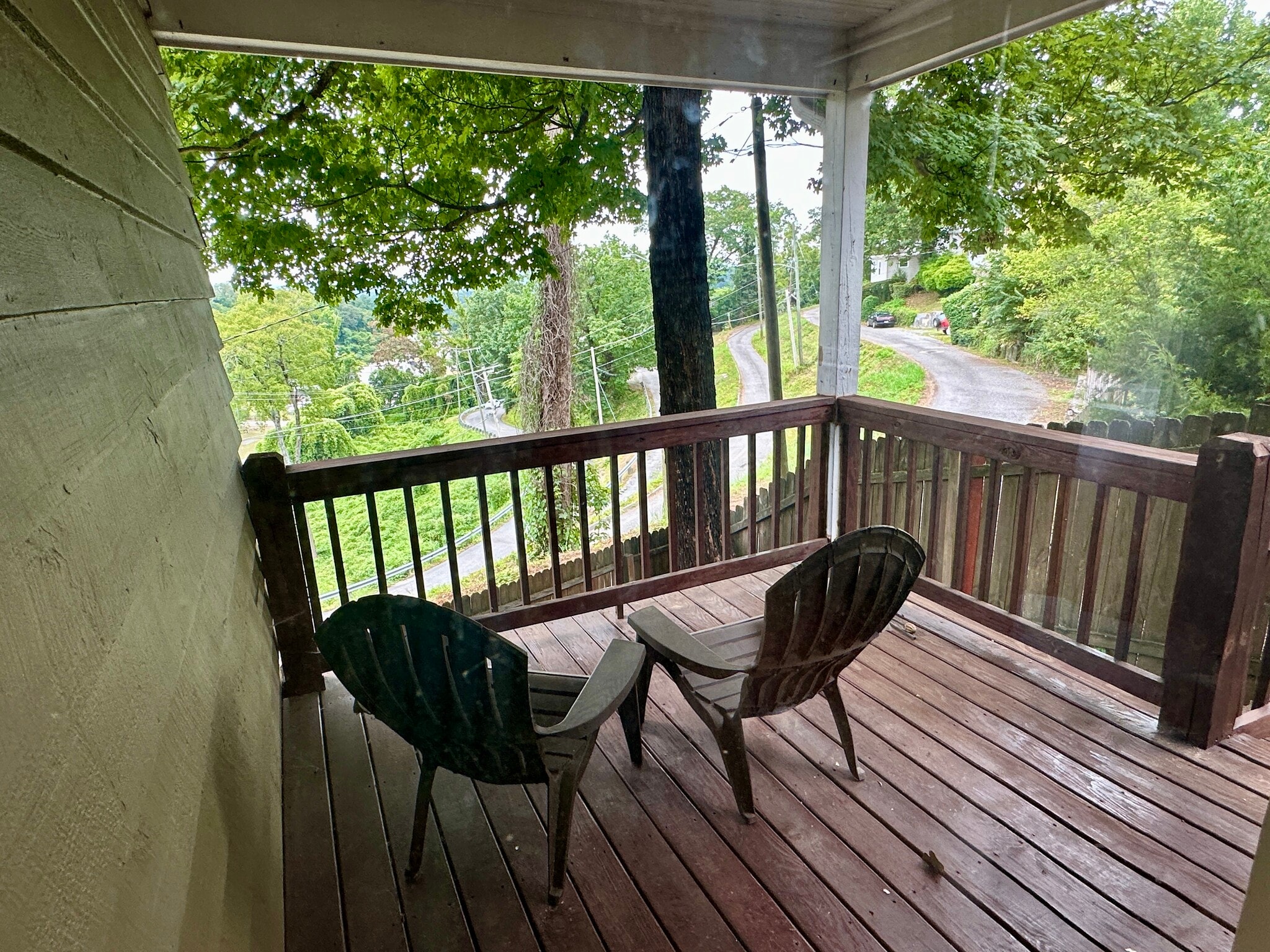 Side seating porch that has easy access from living room. - 20 S Crest Rd