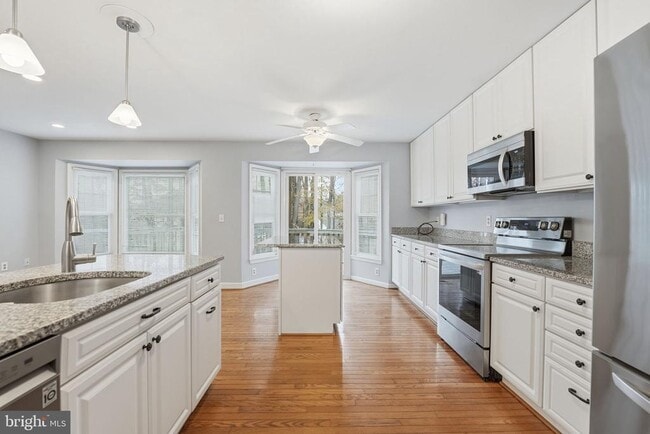 Building Photo - 9236 Northedge Dr