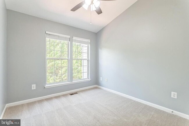 Building Photo - 20539 Golf Course Dr