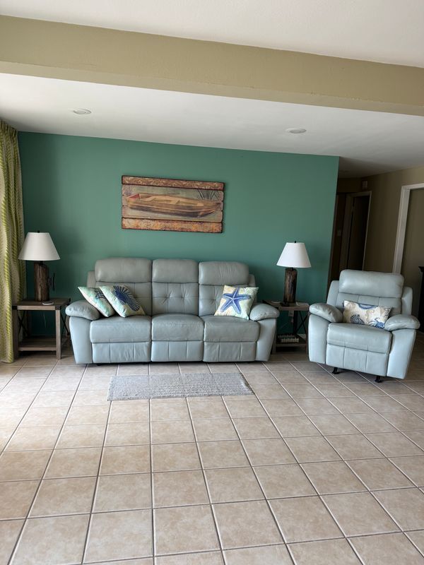 Building Photo - 6201 Padre Blvd