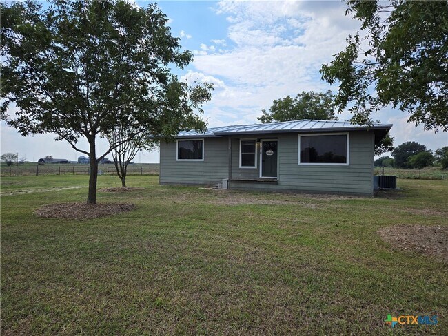 Primary Photo - 7818 Barbarosa Rd