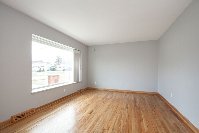 Building Photo - # Bedroom/2 Bath Single family!  Brook Park! Finished Basement