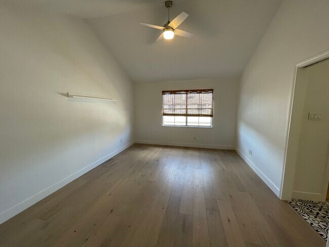 Building Photo - 1201 McDuffie St