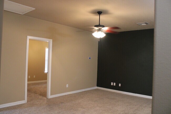 Building Photo - 25131 Alina Ln