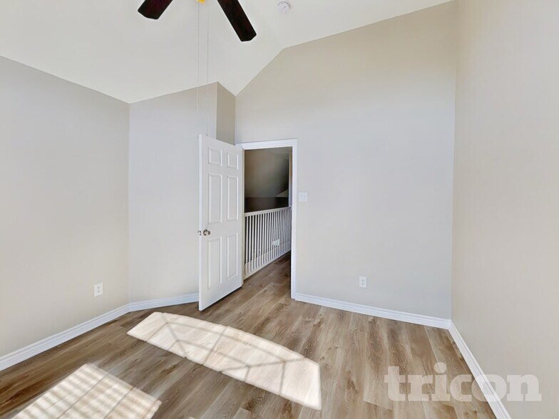 Building Photo - 1533 Mill Creek Dr