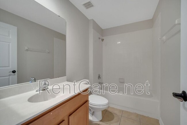 Building Photo - 14423 Bluebird Park Rd