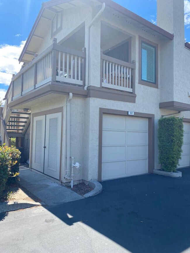 Building Photo - 932 Cherry Glen Ter