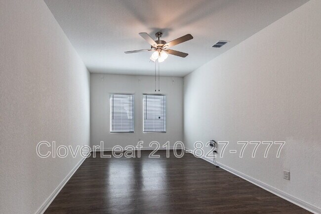Building Photo - 6618 Cibolo Springs
