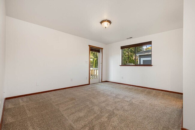 Building Photo - Lake Stevens Home with Skylights & Spacious Outdoor Living