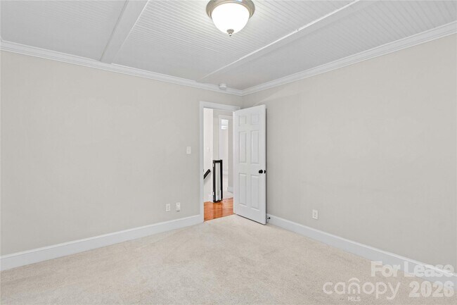 Building Photo - 9033 Pennyhill Dr
