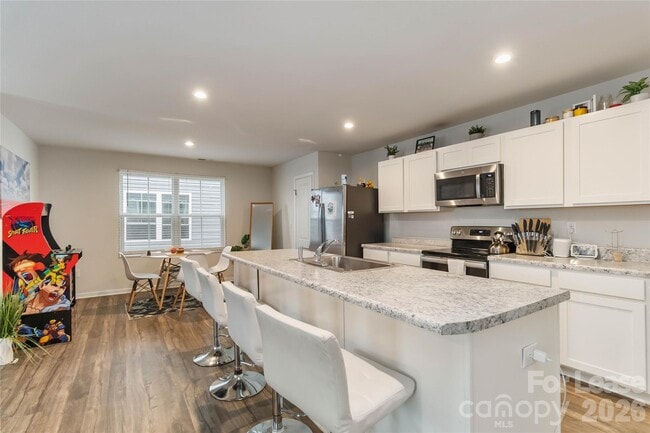 Building Photo - 5048 Downhaul Dr