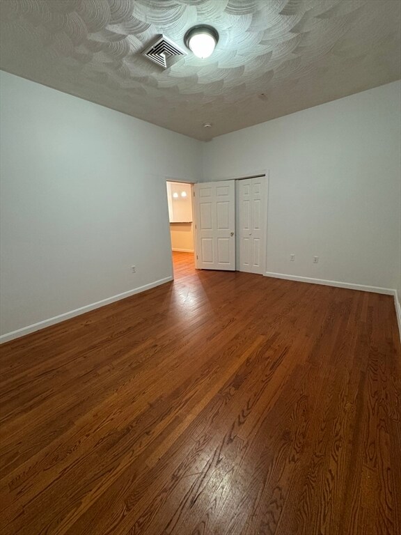 Building Photo - 35 Cherry St