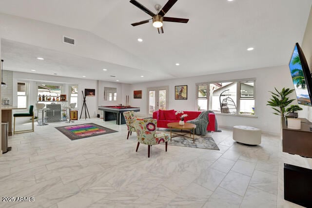 Building Photo - 6216 E Greenway Ln