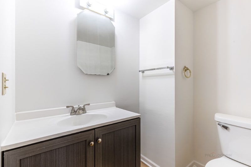 Building Photo - 9260 Dee Rd