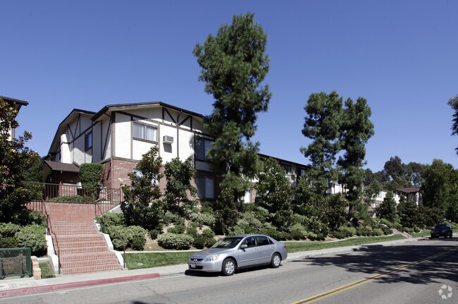 La Jolla Terrace San Diego, CA Apartment Finder