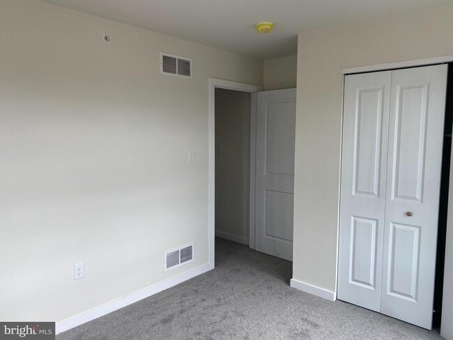 Building Photo - 3864 Ridge Pike