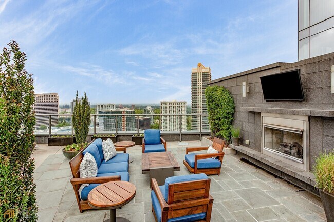Building Photo - 3630 Peachtree Rd NE