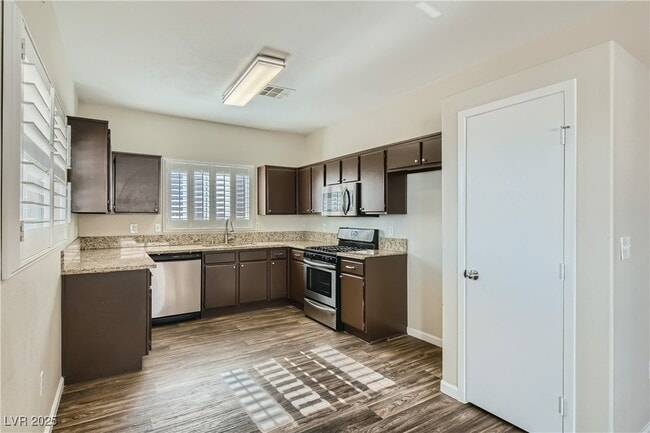 Building Photo - 2726 Wood Drift St