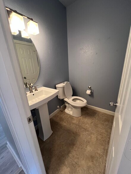 Half bath - 1315 Abelia Way