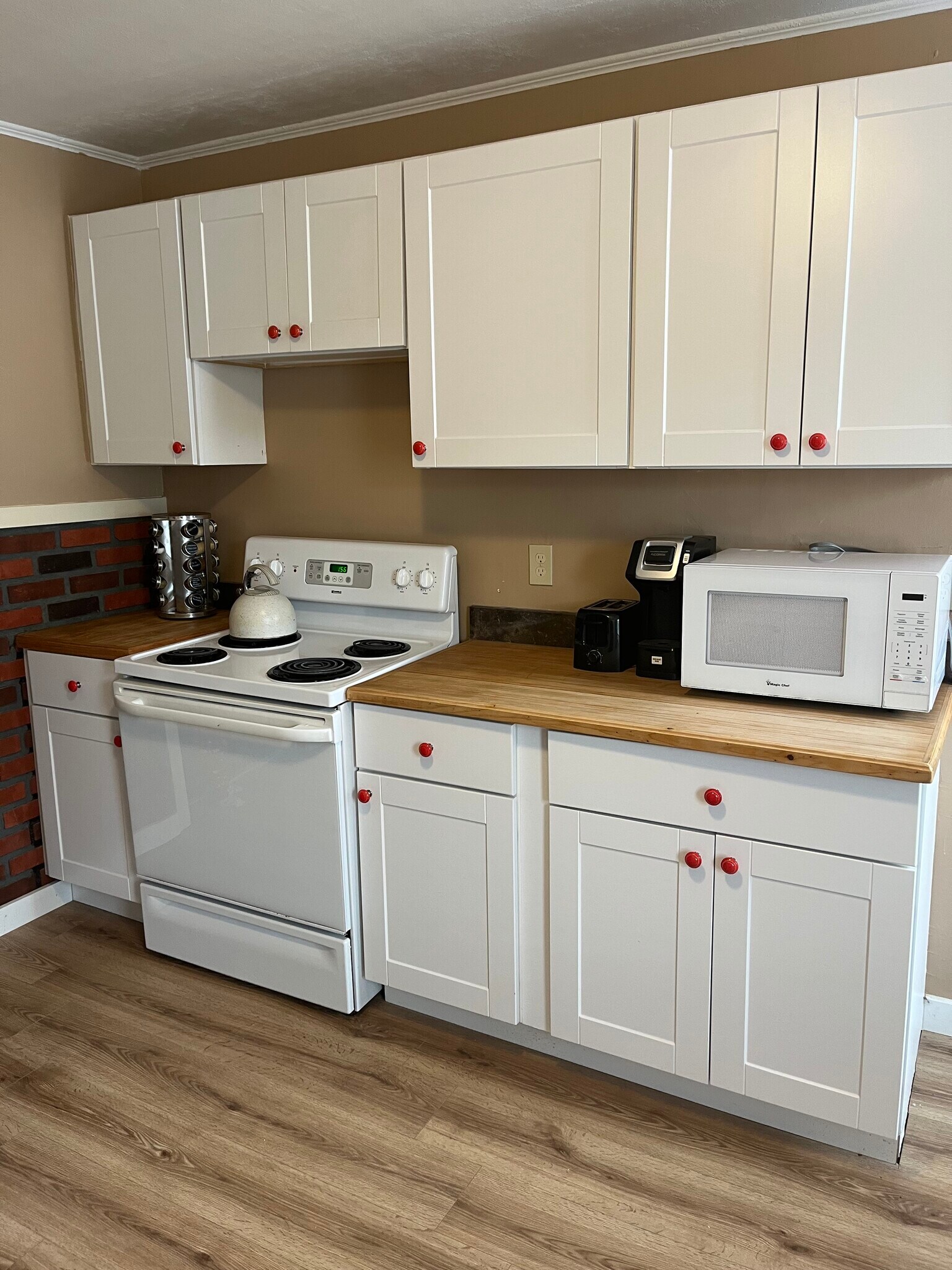 Building Photo - 3 Hayer St