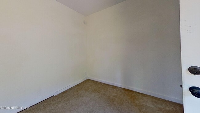 Building Photo - 343 7th St W
