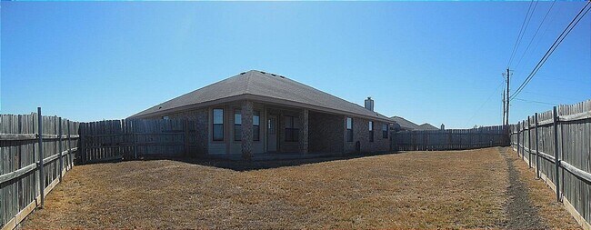 Building Photo - 2903 Westwood Dr