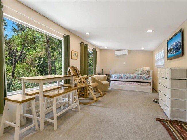 Building Photo - 7603 Bellflower Cove