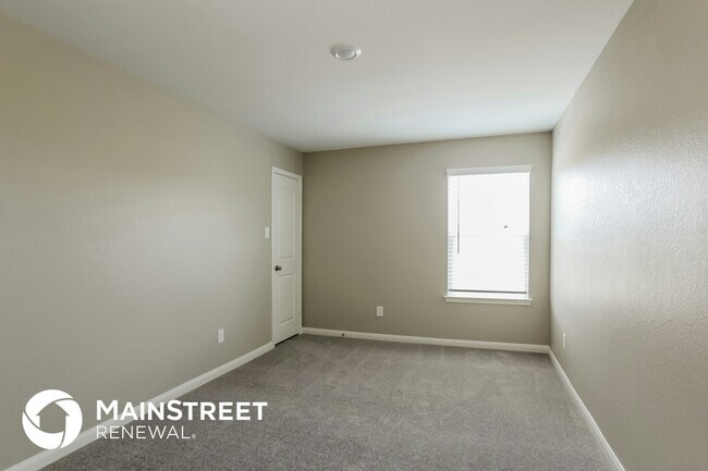 Building Photo - 23028 Bellini Dr