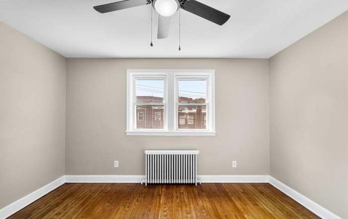 Building Photo - 1315 W 37th St