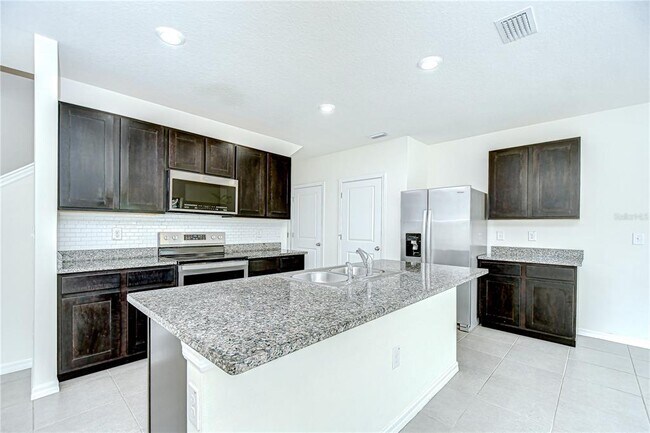 Building Photo - 1382 Crescent Hoop Wy