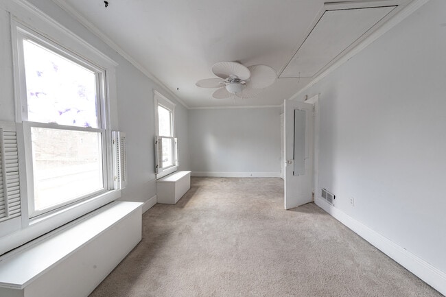 Building Photo - 849 S Franklin St