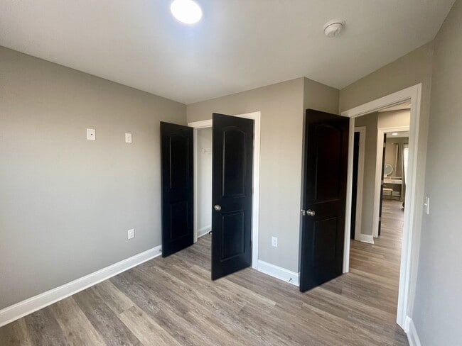 Building Photo - 143 Emanuel Ct