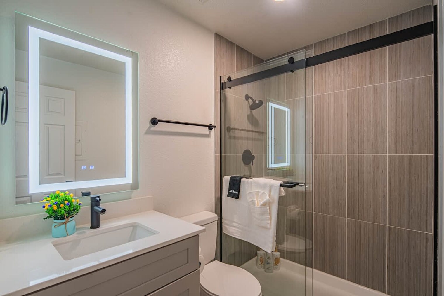 Building Photo - 7900 E Princess Dr