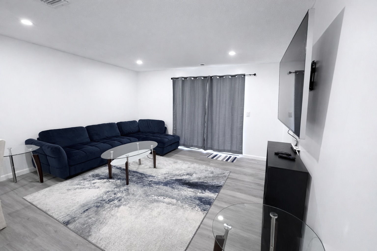 Building Photo - 1464 41st Ave