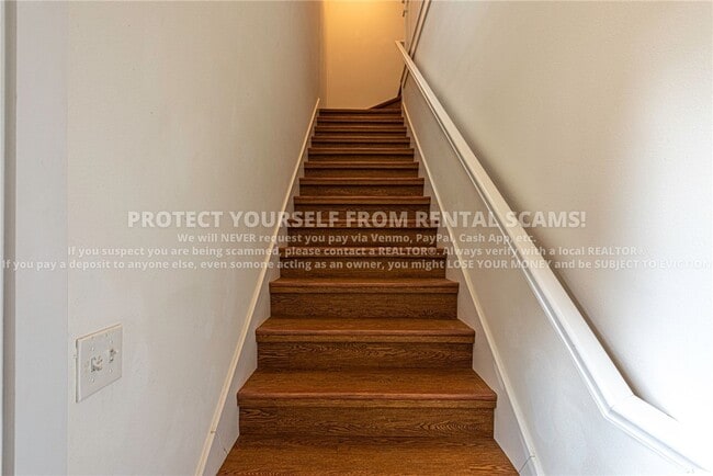 Building Photo - 1394 W Cleveland St