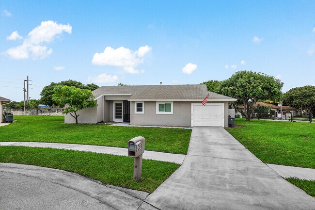 Building Photo - 6098 Winding Brooke Way