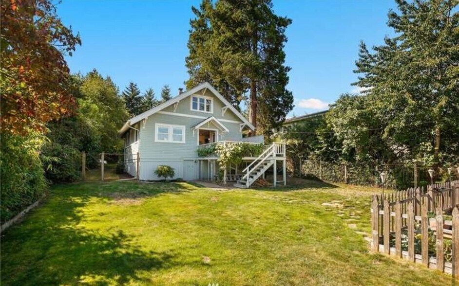 Building Photo - 919 N Lawrence St