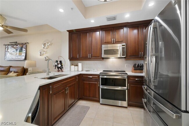 Building Photo - 5706 Cape Harbour Dr