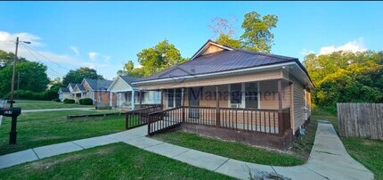 Building Photo - 564 Chesterfield Ave