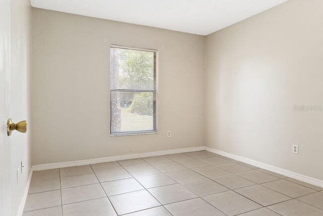 Building Photo - 1344 Bladon Ave